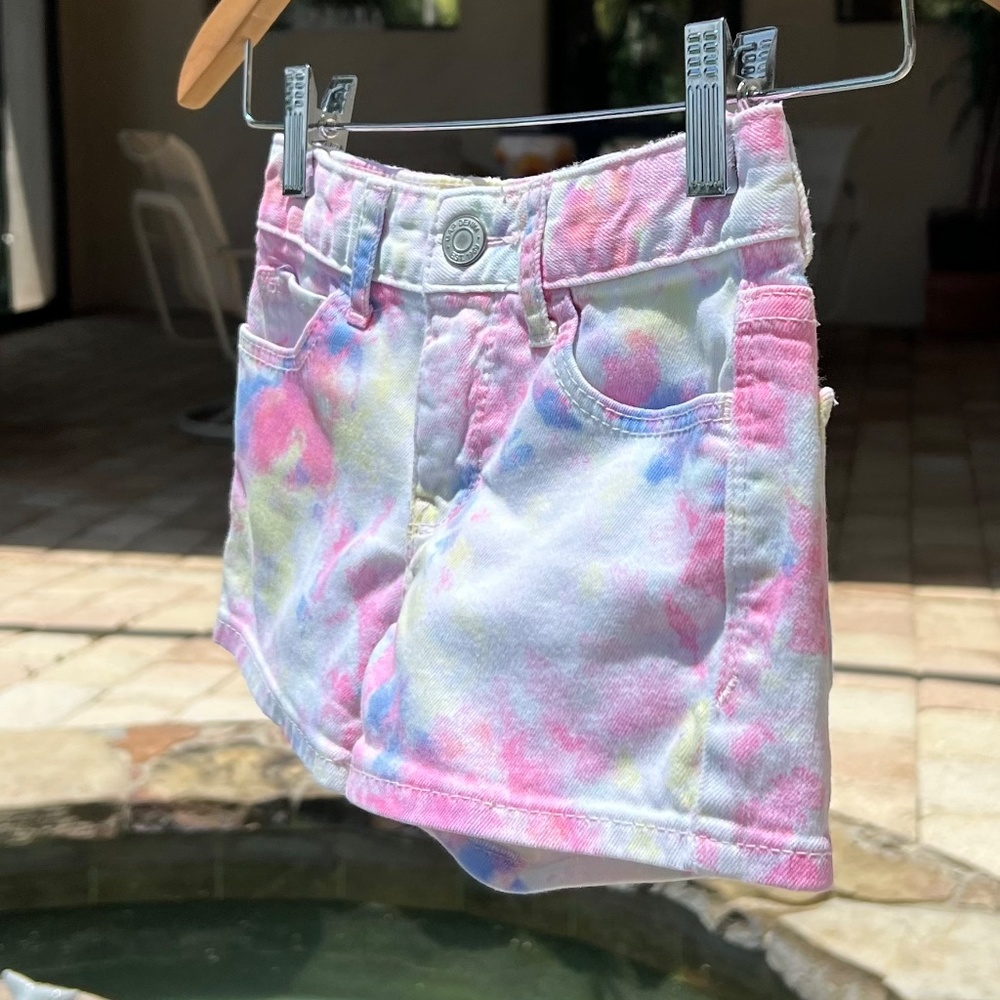 Gap Kids 1969 Tie-Died Jean Shorts - Picture 2 of 15